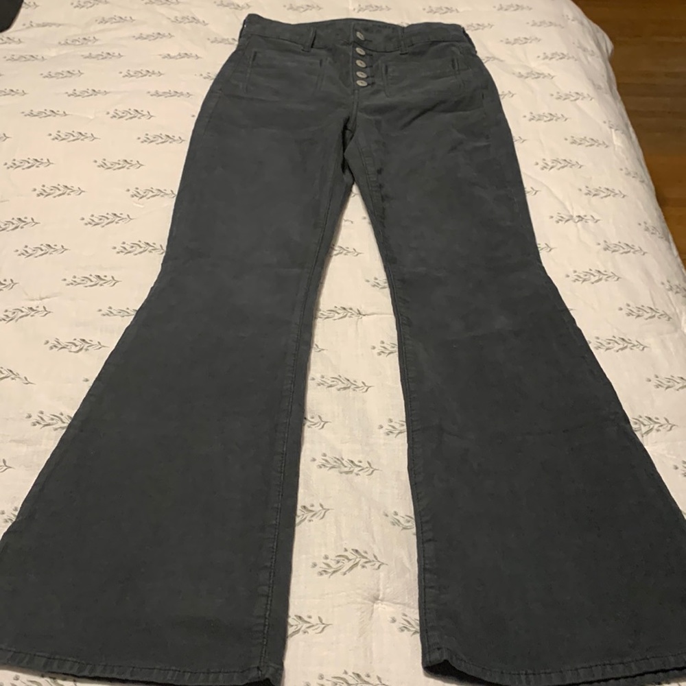 American Eagle Corduroy jeans